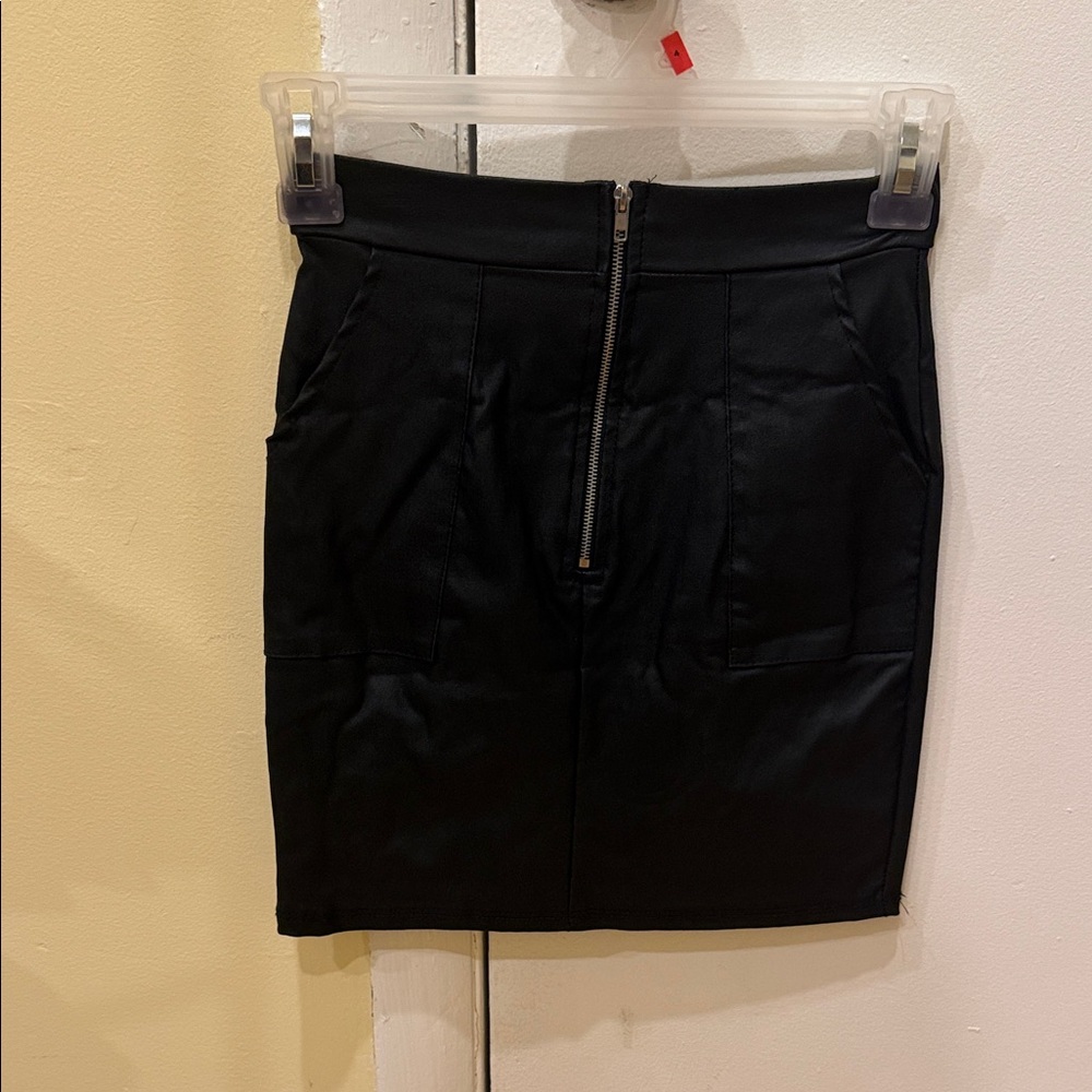 Windsor Black Mini Skirt with Zipper